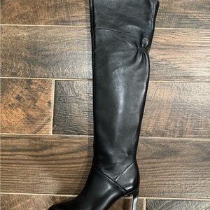Chic Black Leather Knee-High Boots